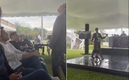 El ilusionista buscó motivar a los jugadores tapatíos. (Foto: captura de pantalla)