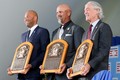 Jeter, Walker y Simmons, en su ingreso al Salón de la Fama. Foto: AFP