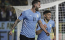 Uruguay sacó los 3 puntos en casa sobre el final. (Foto: AFP)