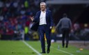 Javier Aguirre le gritó de todo a Ponchito González. Foto: Mexsport