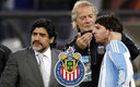 Maradona, Messi y Fernando Signorini durante el Mundial de Sudáfrica 2010. (Reuters)