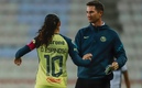 El entrenador ocupa de una traductora. (Foto: Mexsport)