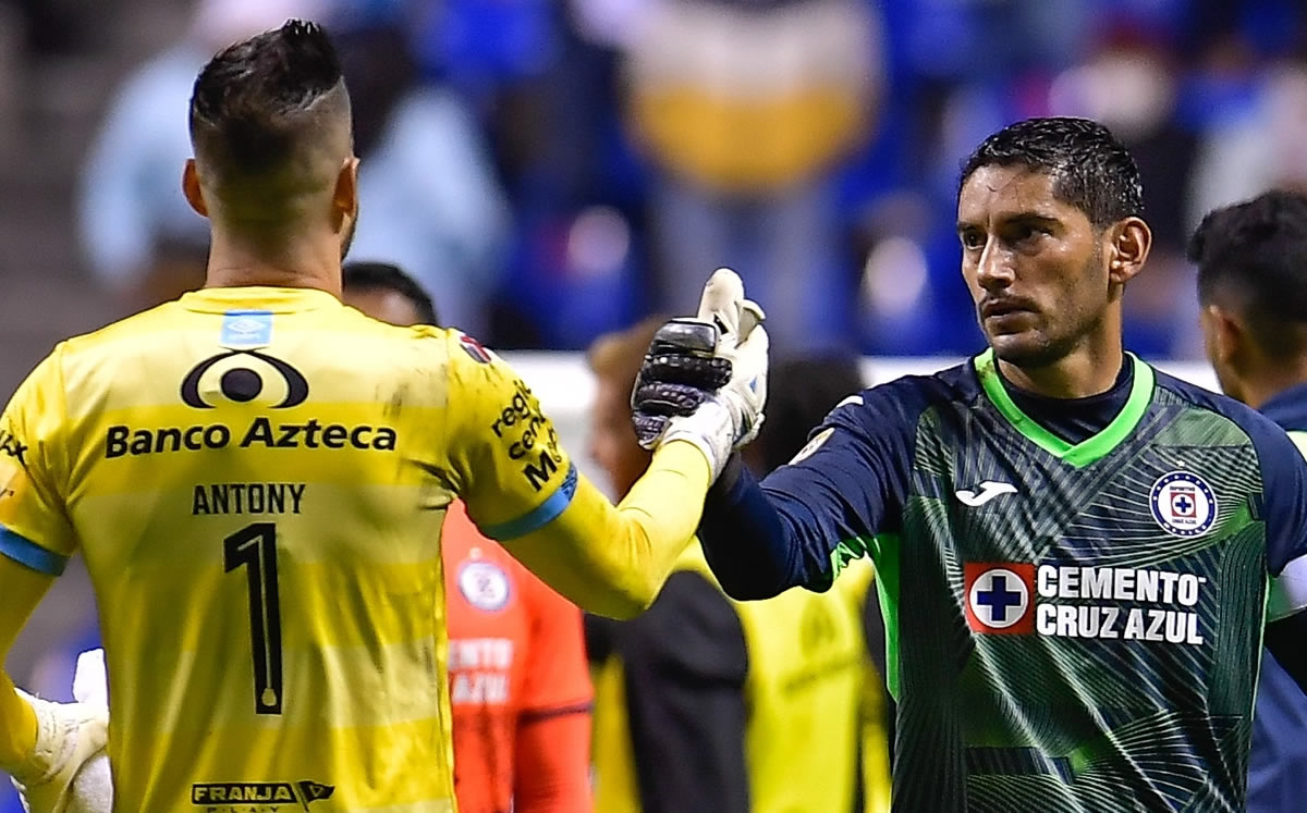 Jesús Corona volvió con Cruz Azul. (Foto: Mexsport)