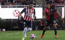 Alexis no pudo evitar la derrota de Chivas en el Clásico Tapatío | Imago7