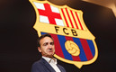 Ferran Reverter durante la presentación de la due dillinge del Barcelona. (FOTO: Reuters)