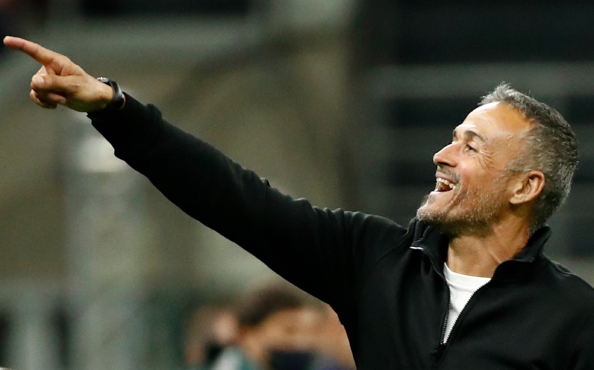 Luis Enrique disputará una Final con España este domingo. FOTO: Reuters.