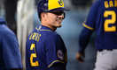 Luis Urías, tercera base de los Milwaukee Brewers. (Reuters)