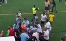 La policía intervino en un pleito de futbol. Foto: captura de pantalla