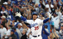 Cody Bellinger pegó cuadrangular de tres carreras para Dodgers. (AFP)