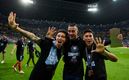 Funes Mori festeja con Kranevitter y Maxi Meza. (FOTO: Mexsport)