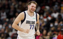 Los Mavericks derrotaron a los Spurs con un gran juego de Luka Doncic. (Foto: AFP)