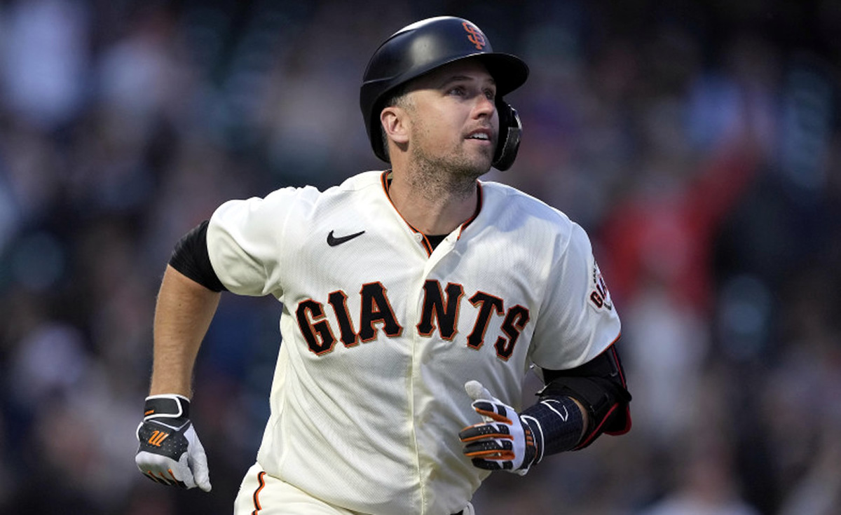 Buster Posey se despide de MLB después de 12 años de carrera