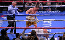 Canelo venció por nocaut técnico a Caleb Plant. (Foto: AFP)