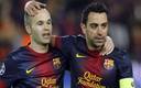 Iniesta y Xavi son dos de los jugadores con más partidos jugados con el Barcelona. (EFE)