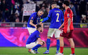 Los italianos, golpeados por la falla sobre el final | Reuters