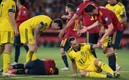 Zlatan Ibrahimovic dio un codazo por la espalda a César Azpilicueta. FOTO: AFP.