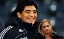 Maradona tuvo romance con Mavys Álvarez cuando se rehabilitaba en Cuba. (Reuters)