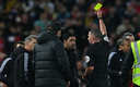 Ambos entrenadores fueron amonestados. (AFP)