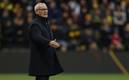 Claudio Ranieri fue recibido con tremenda ovación por parte de los aficionados del Leicester (AFP)
