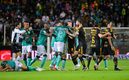 El conato de bronca al inicio del partido. (FOTO: Imago7)