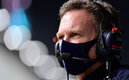 Horner quiere ver a Checo pelear arriba. (Foto: AFP)