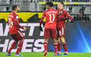 Lewandowski hizo doblete en el Clásico Alemán. (AFP)