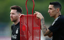 Messi y Di María en un entrenamiento con la selección de Argentina (Reuters)