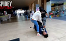 La bronca se desató en una plaza comercial | Captura