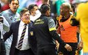 Miguel Herrera fue de los más activos en la bronca. (Foto: Mexsport)
