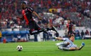 Quiñones 'salió volando' en el mano a mano contra Cota. Foto: Imago7