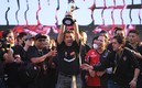 Alejandro Irarragorri festeja a lo grande el título conseguido con los rojinegros. FOTO: Imago7.