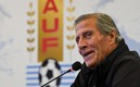 La Salida de Óscar Tabárez es un duro golpe para el selectivo charrúa. FOTO: AFP.