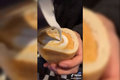 Una nueva forma de comer café con pan.