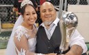Adán Reynoso y su esposa vivieron su mejor día el pasado 12 de diciembre con su boda y viendo al Atlas campeón. FOTO: Adán Reynoso.