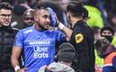 El futbol de Francia suspenderá los partidos en los que exista una agresión con objeto a futbolistas y árbitros (Foto AFP)