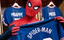 El PSG hizo el fichaje honorario de Spider-Man; le dieron la 10. (Foto: PSG)