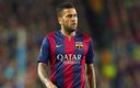 Alves vive su segunda etapa en el Barcelona. (AFP)