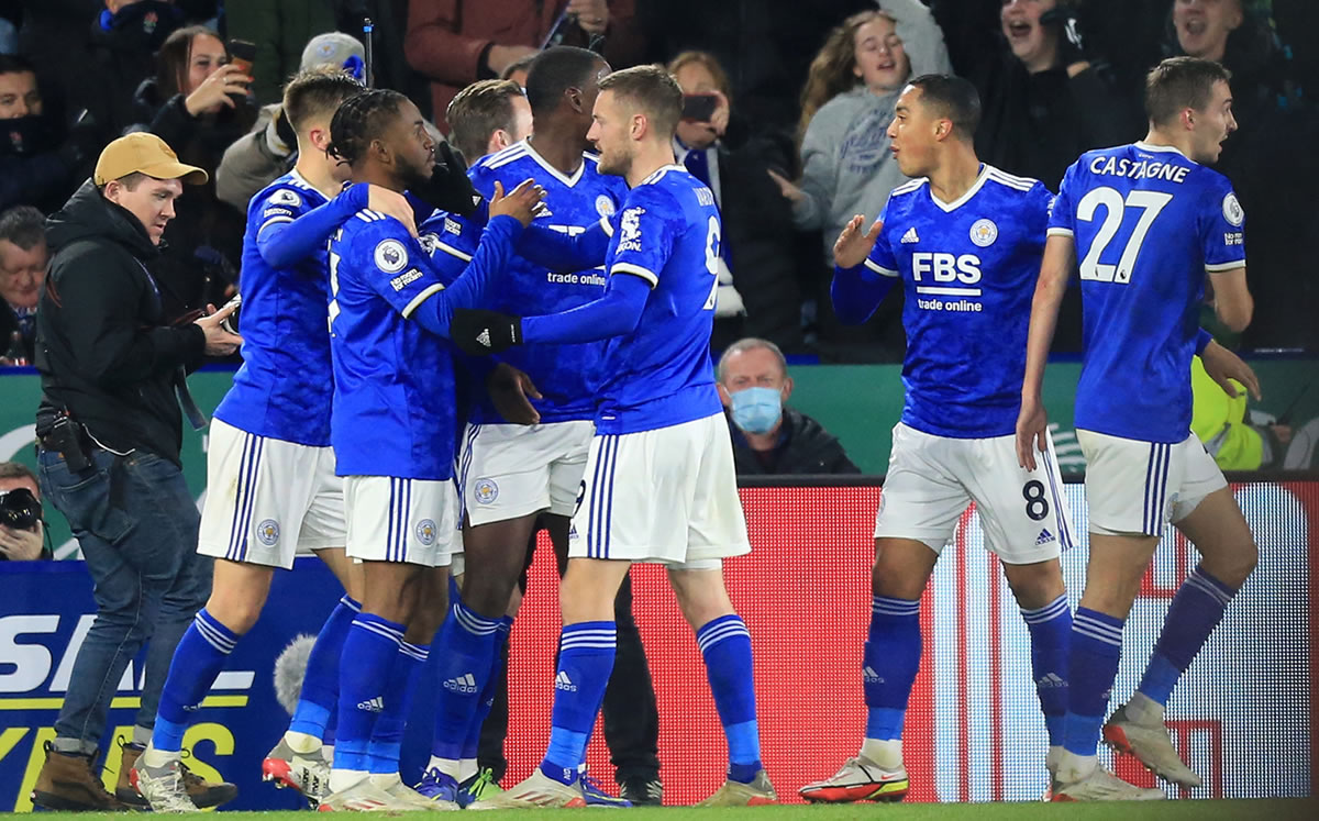 Los Foxes no verán acción en Año Nuevo | AFP