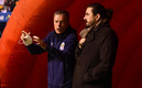 Peláez platica con Amaury Vergara. (FOTO: Imago7)