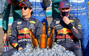 La dupla entre Verstappen y Checo Pérez causó sensación en la Fórmula 1 (Foto: AFP)