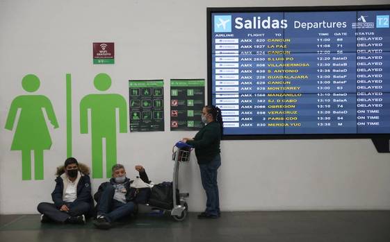 Más de 60 vuelos de aerolíneas mexicanas han sido suspendidos en los últimos días (Reuters)