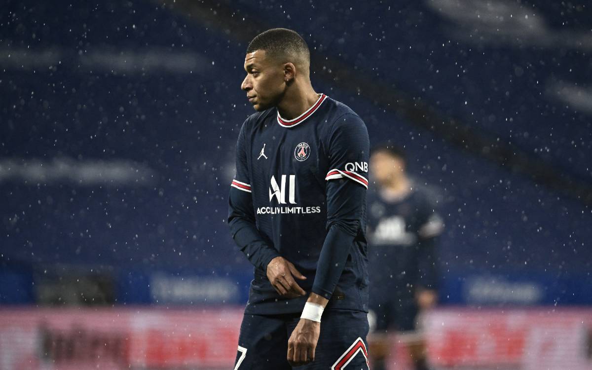 Psg Kylian Mbappe Recibe Amenaza De Muerte En Un Mural En Francia Mediotiempo