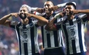 Pizarro y Gallardo están aislados al dar positivo. (Foto: Imago7)