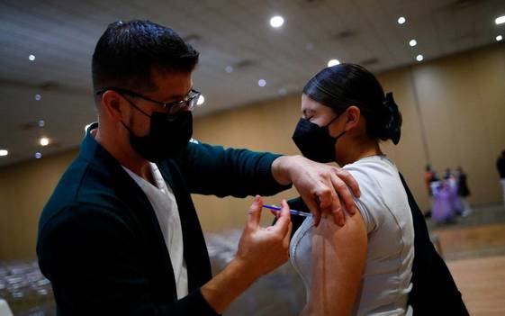 Ya son varios los estados que piden el certificado de vacunación (Reuters)