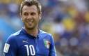 Antonio Cassano fue hospitalizado por complicaciones de COVID-19 (AP)