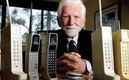 El primer celular era extremadamente grande y pesado.
