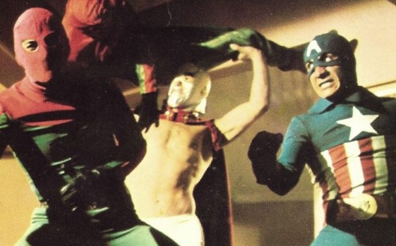 El Santo a lado del Capitán América combaten el mal comandado por Spiderman. (Foto: Especial)