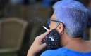Los fumadores pueden poner en riesgo a más personas si tienen covid-19. (Foto: EFE)