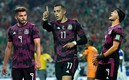 Los goleadores del Tri no viven su mejor momento con sus clubes. FOTOS: Imago7.