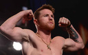 Eddie Hearn quiere que Canelo pelee en peso semicompleto. (Foto: Reuters)